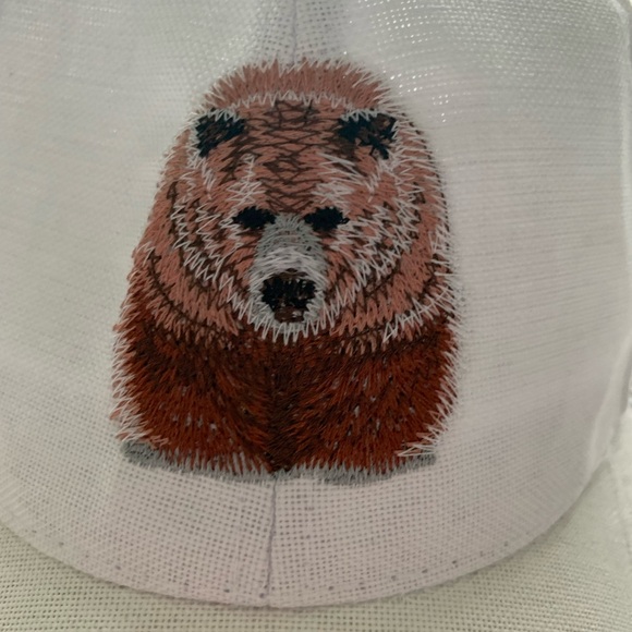 Grizzly bear hat - Picture 2 of 4